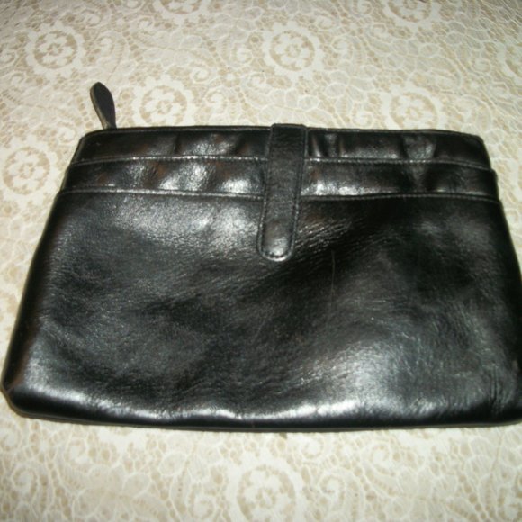 VINTAGE BLACK LEATHERETTE BIG CLUTCH - Picture 1 of 3
